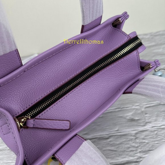 MARC JACOBS THE LEATHER SMALL TOTE BAG - Picture 8 of 11